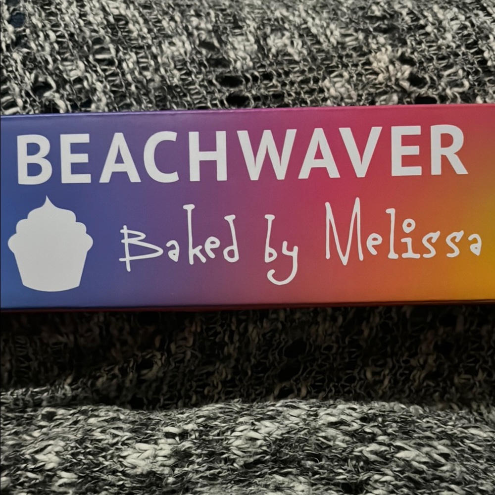 Beachwaver Baked by Melissa